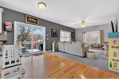 24 Coachlight Drive, Poughkeepsie, NY 12603 - Photo 13