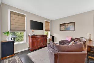 25 Hoffman Rd, Hopewell Junction, NY 12533 - Photo 13