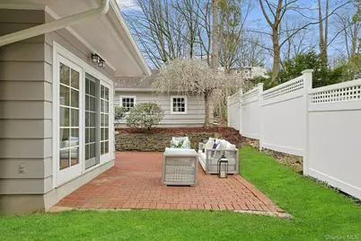 92 Walworth Avenue, Scarsdale, NY 10583 - Photo 33