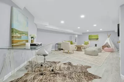 92 Walworth Avenue, Scarsdale, NY 10583 - Photo 25