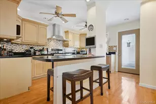 88-37 249th St, Bellerose, NY 11426 - Photo 5