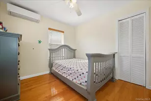 88-37 249th St, Bellerose, NY 11426 - Photo 17