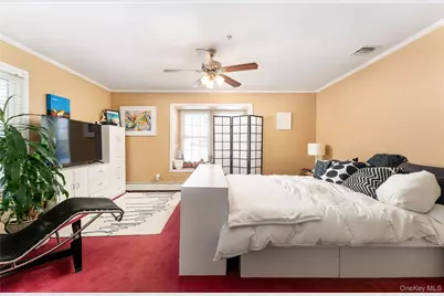 6 Georgian Court, Coram, NY 11727 - Photo 15