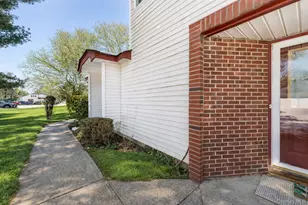 6 Georgian Ct, Coram, NY 11727 - Photo 3