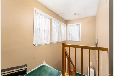 6 Georgian Court, Coram, NY 11727 - Photo 23