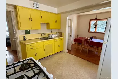 586 Stratford Road, Baldwin, NY 11510 - Photo 11