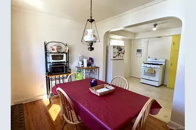 586 Stratford Road, Baldwin, NY 11510 - Photo 13