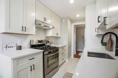 651 N Terrace Avenue #6J, Mount Vernon, NY 10552 - Photo 3