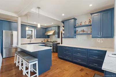 7526 166th Street, Fresh Meadows, NY 11366 - Photo 9