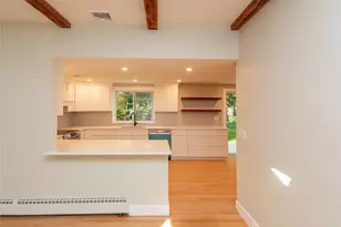 11 Tree Top Ln, Poughkeepsie, NY 12603 - Photo 5