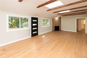 11 Tree Top Ln, Poughkeepsie, NY 12603 - Photo 7