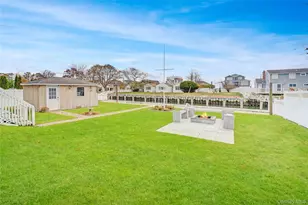 15 Marlin Rd, East Quogue, NY 11942 - Photo 17