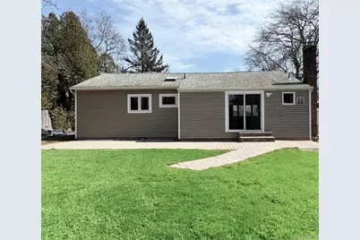 16 Lincoln Drive, Oakdale, NY 11769 - Photo 15