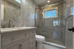 16 Lincoln Dr, Oakdale, NY 11769 - Photo 9