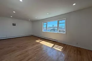 1 Munro Blvd Blvd, Valley Stream, NY 11581 - Photo 3