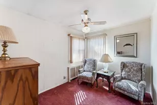 15 Woodlawn Ave, Valley Stream, NY 11581 - Photo 9