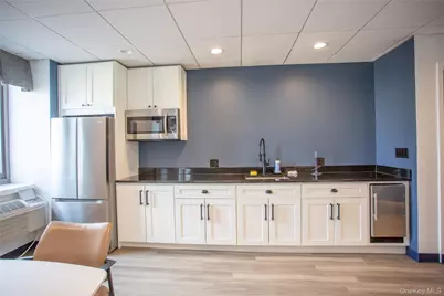 100 W Broadway #3-D, Long Beach, NY 11561 - Photo 39