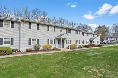 12 Field Court #D, Fishkill, NY 12524 - Photo 3