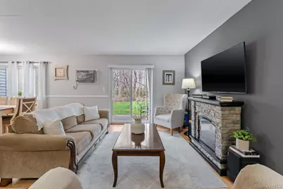 12 Field Court #D, Fishkill, NY 12524 - Photo 5