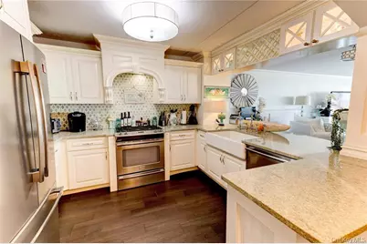 170 W Broadway #6G, Long Beach, NY 11561 - Photo 3