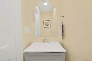 253 Maple Rd, Valley Cottage, NY 10989 - Photo 17