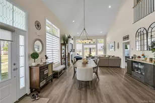 191 Belmont Cir, Yaphank, NY 11980 - Photo 9