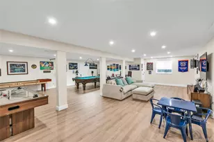 191 Belmont Cir, Yaphank, NY 11980 - Photo 29