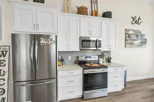 191 Belmont Cir, Yaphank, NY 11980 - Photo 7