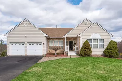 8 White Birch Way, Wappingers Falls, NY 12590 - Photo 3