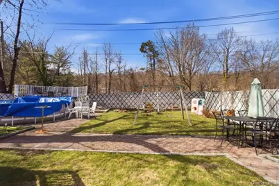 129 Gailmore Drive, Yonkers, NY 10710 - Photo 19