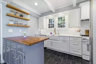 1885 Washington Ave, Seaford, NY 11783 - Photo 9