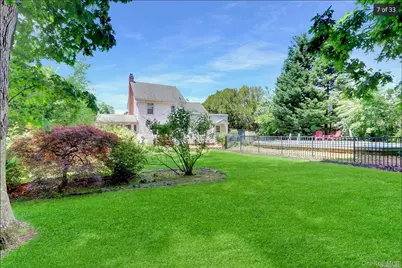 1885 Washington Avenue, Seaford, NY 11783 - Photo 35