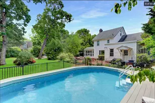 1885 Washington Ave, Seaford, NY 11783 - Photo 37