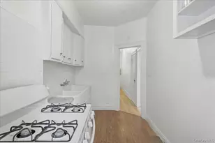60-63 Catalpa Ave, Ridgewood, NY 11385 - Photo 17