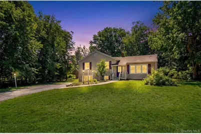 27 Franklin Road, Hyde Park, NY 12538 - Photo 3