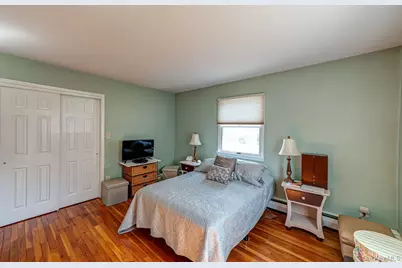 10 Wallace Drive, Plainview, NY 11803 - Photo 13