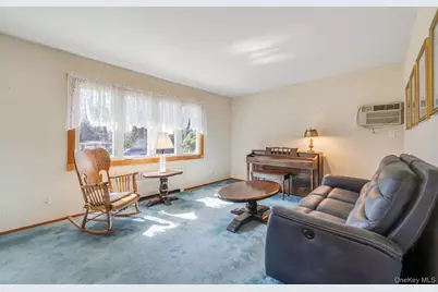 95 Horton Drive, Huntington Station, NY 11746 - Photo 5