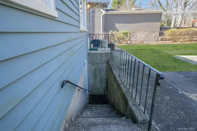 95 Horton Drive, Huntington Station, NY 11746 - Photo 23