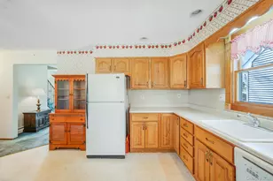 95 Horton Dr, Huntington Station, NY 11746 - Photo 11