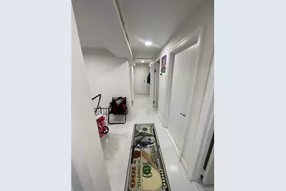 7679 172nd Street, Fresh Meadows, NY 11366 - Photo 9