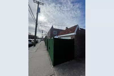 7679 172nd Street, Fresh Meadows, NY 11366 - Photo 15