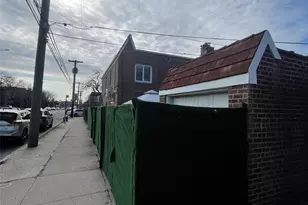 76-79 172nd St, Fresh Meadows, NY 11366 - Photo 15