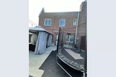 7679 172nd Street, Fresh Meadows, NY 11366 - Photo 17