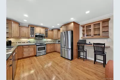 443 Genesee Court, Suffern, NY 10901 - Photo 11