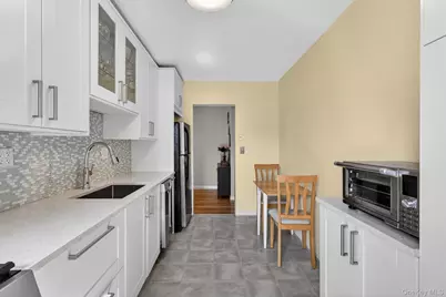 2 Windsor Terrace #6H, White Plains, NY 10601 - Photo 13