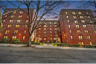 2 Windsor Terrace #6H, White Plains, NY 10601 - Photo 1