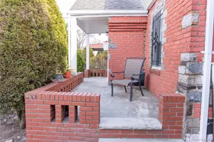 219-08 118th Ave, Cambria Heights, NY 11411 - Photo 3