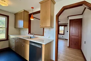 34 Union Ave, Patchogue, NY 11772 - Photo 3