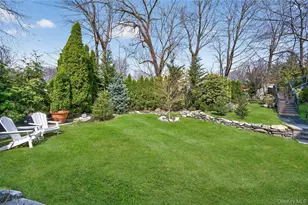 3 Beacon Hill Rd, Port Washington, NY 11050 - Photo 33