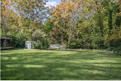 99 Shirley Court, Smithtown, NY 11787 - Photo 33